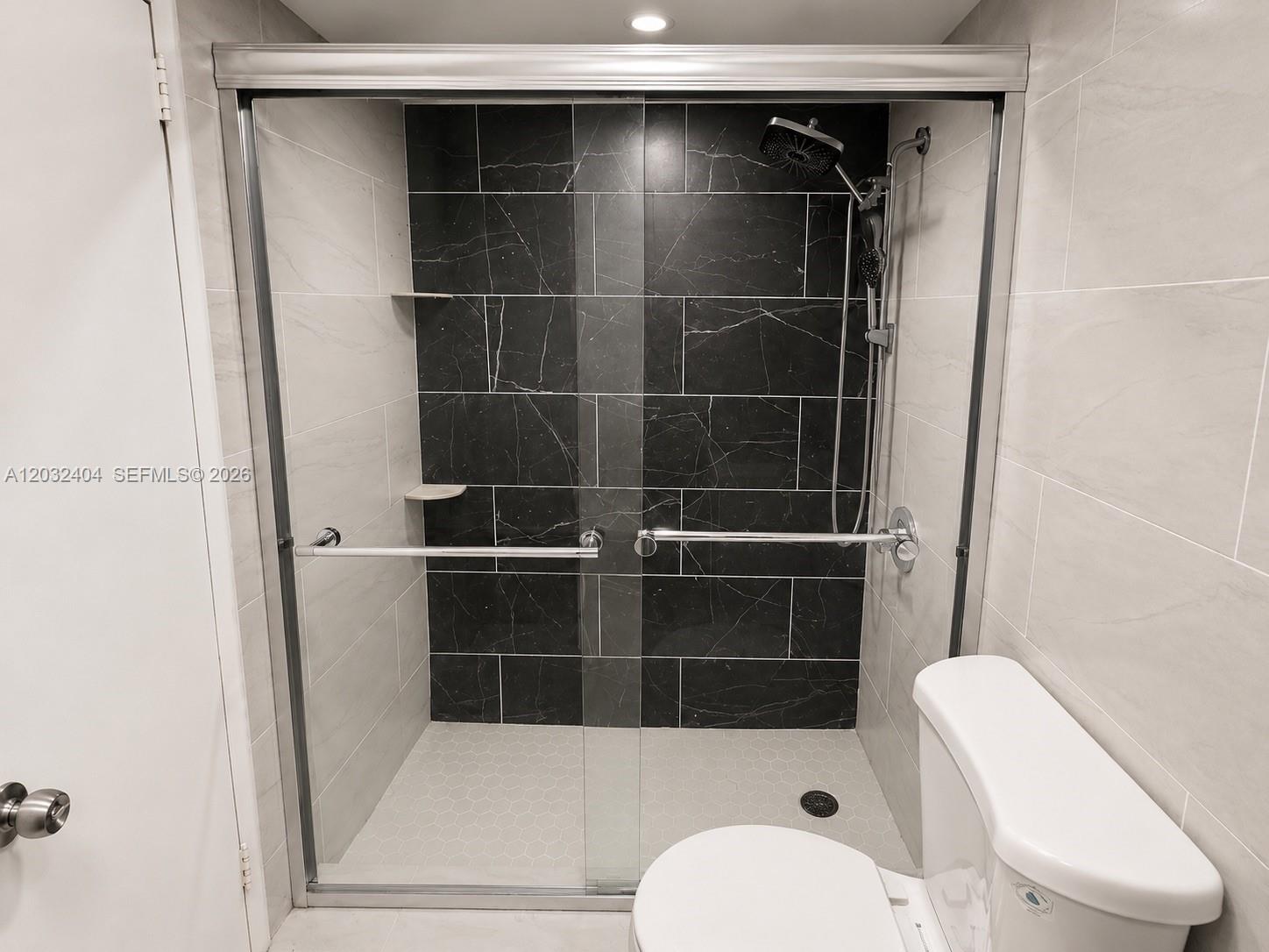 26 Diplomat Pkwy #2325 Hallandale Beach, FL 33009