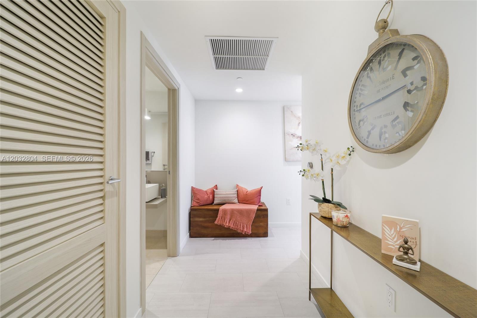 1000 Brickell Plz #4401 Miami, FL 33131