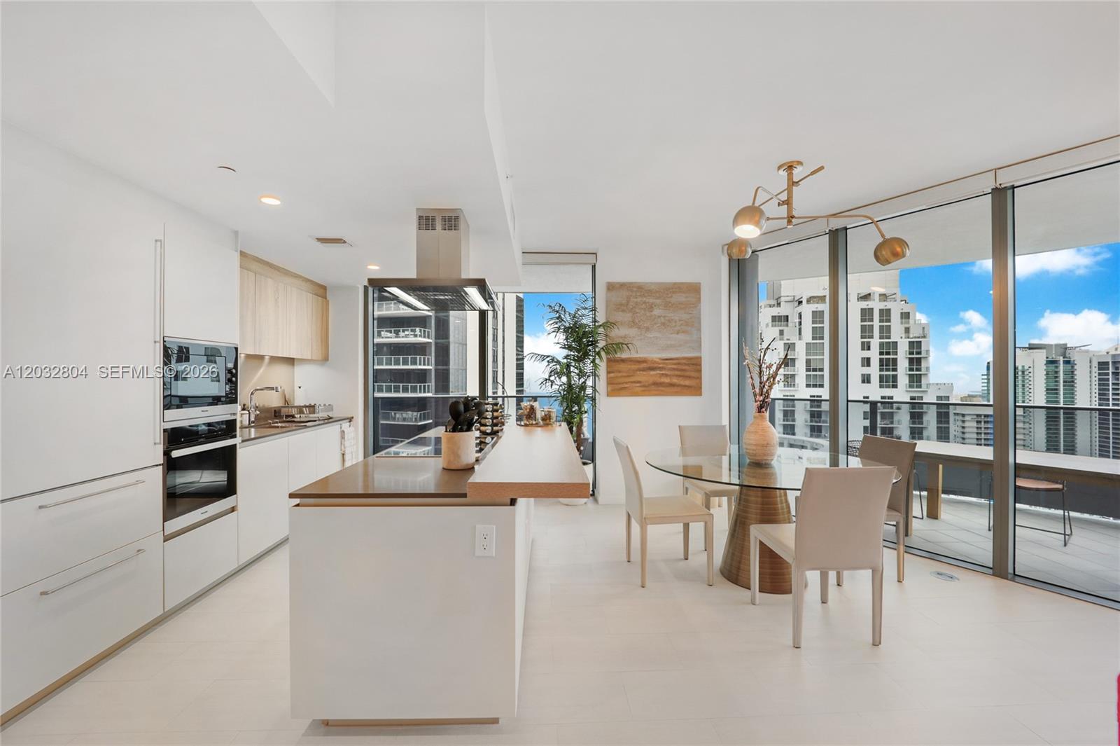 1000 Brickell Plz #4401 Miami, FL 33131