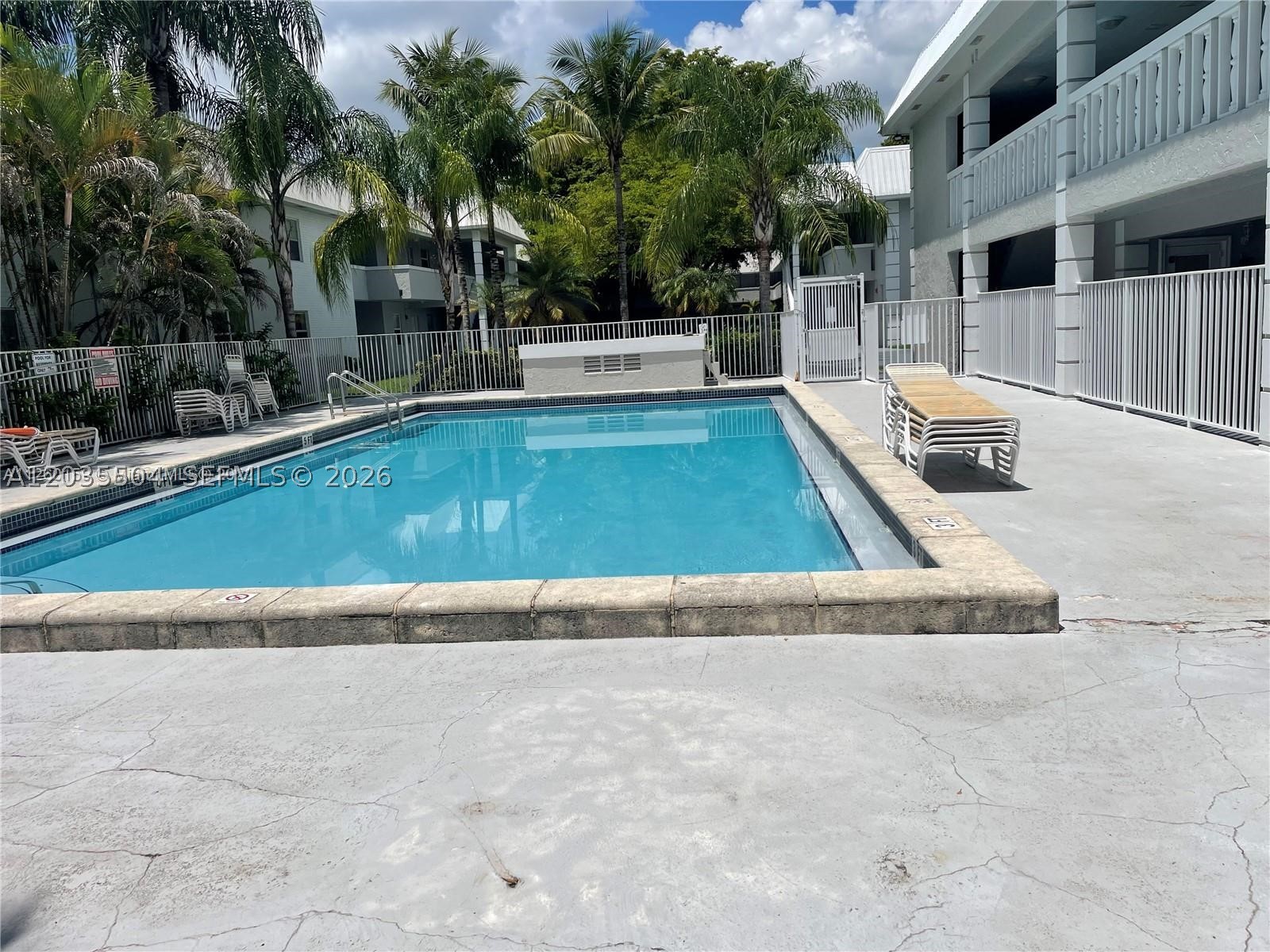 17255 SW 95th Ave #249 Palmetto Bay, FL 33157
