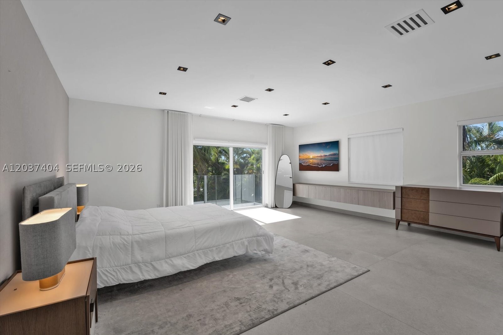 431 Layne Blvd Hallandale Beach, FL 33009