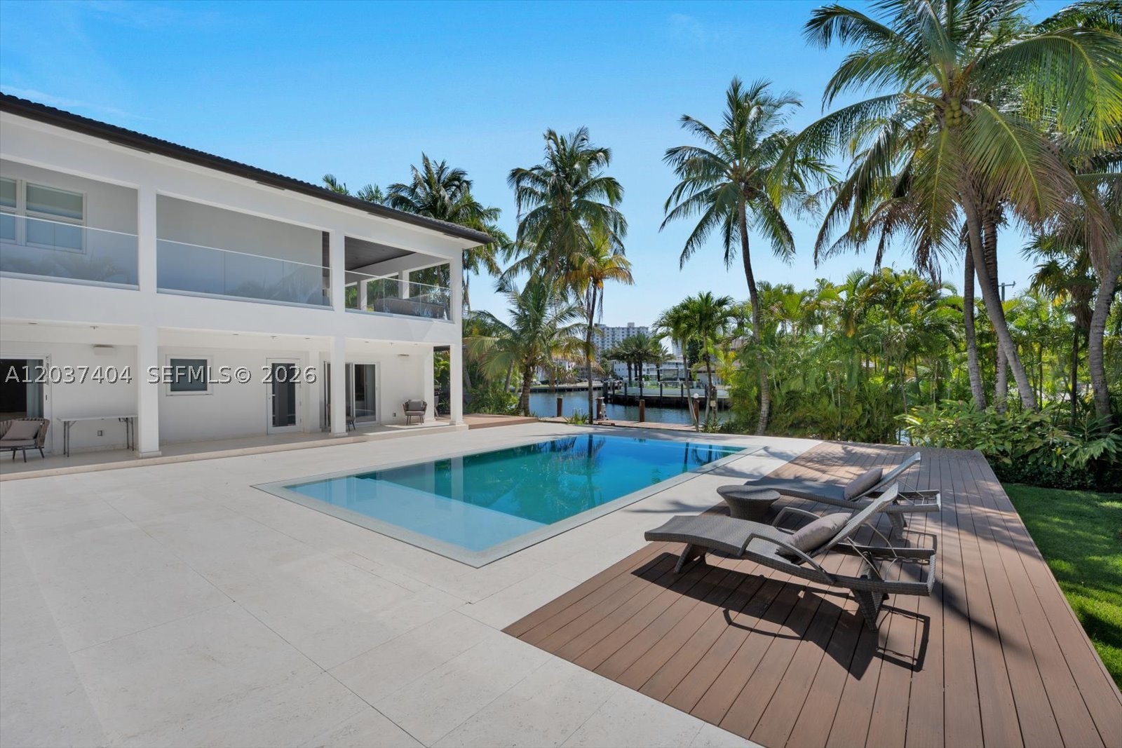 431 Layne Blvd Hallandale Beach, FL 33009
