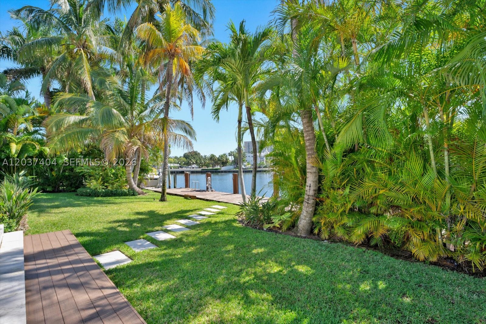 431 Layne Blvd Hallandale Beach, FL 33009