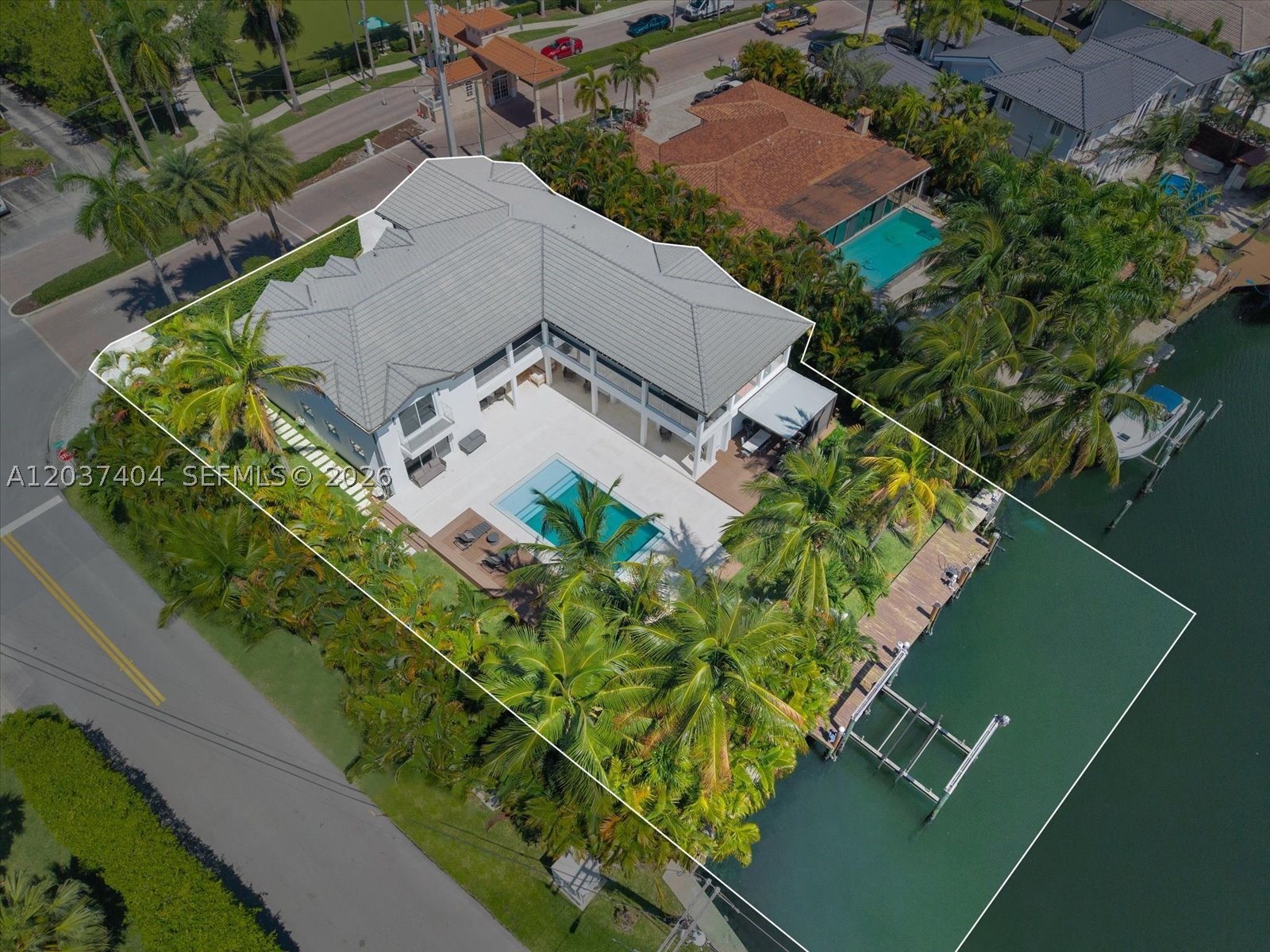 431 Layne Blvd Hallandale Beach, FL 33009