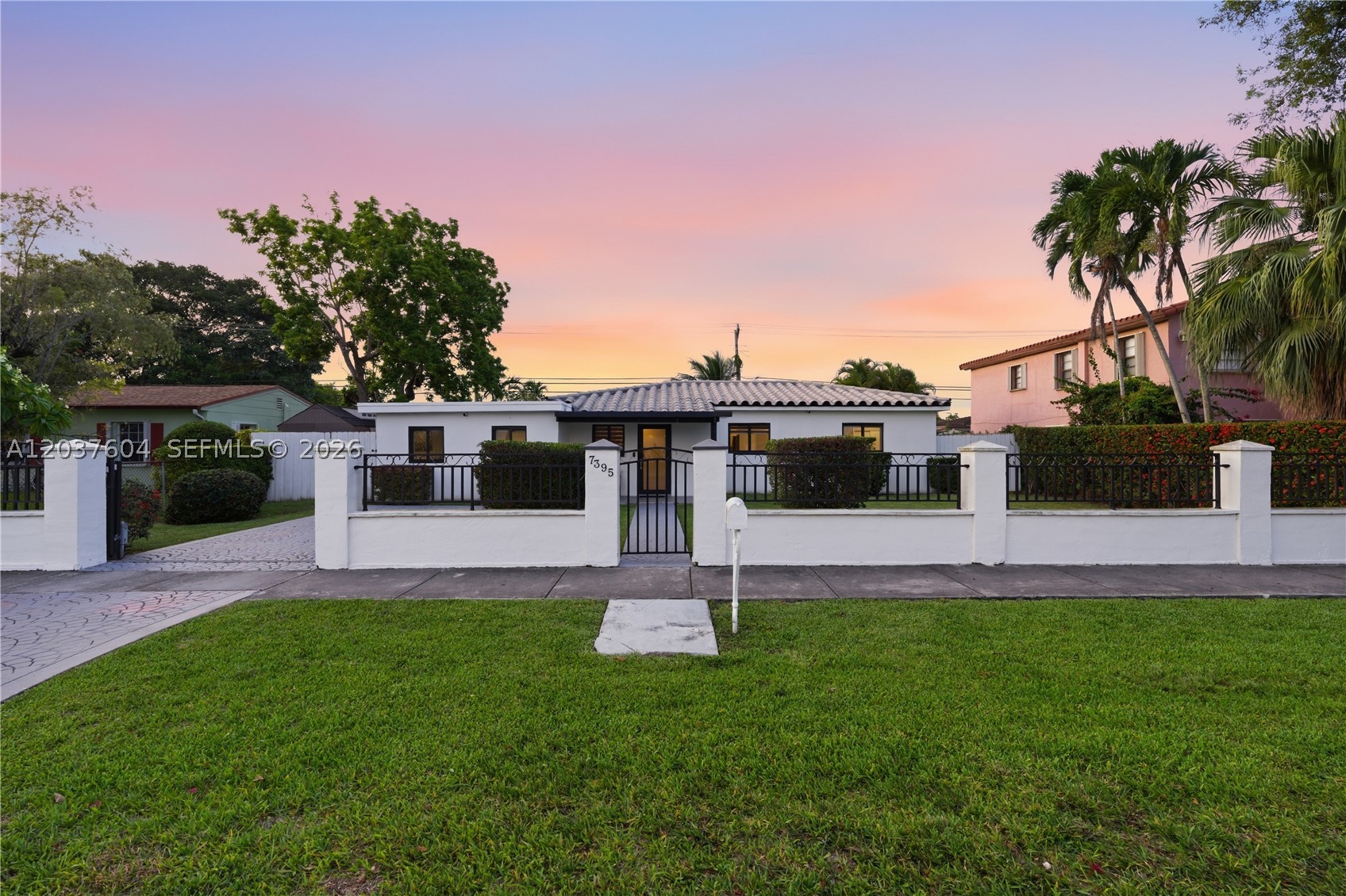 7395 SW 39th St Miami, FL 33155