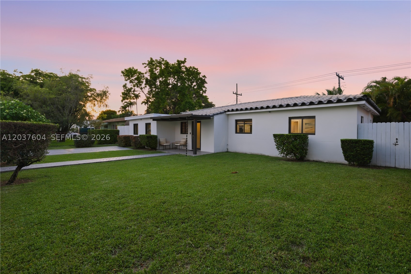 7395 SW 39th St Miami, FL 33155