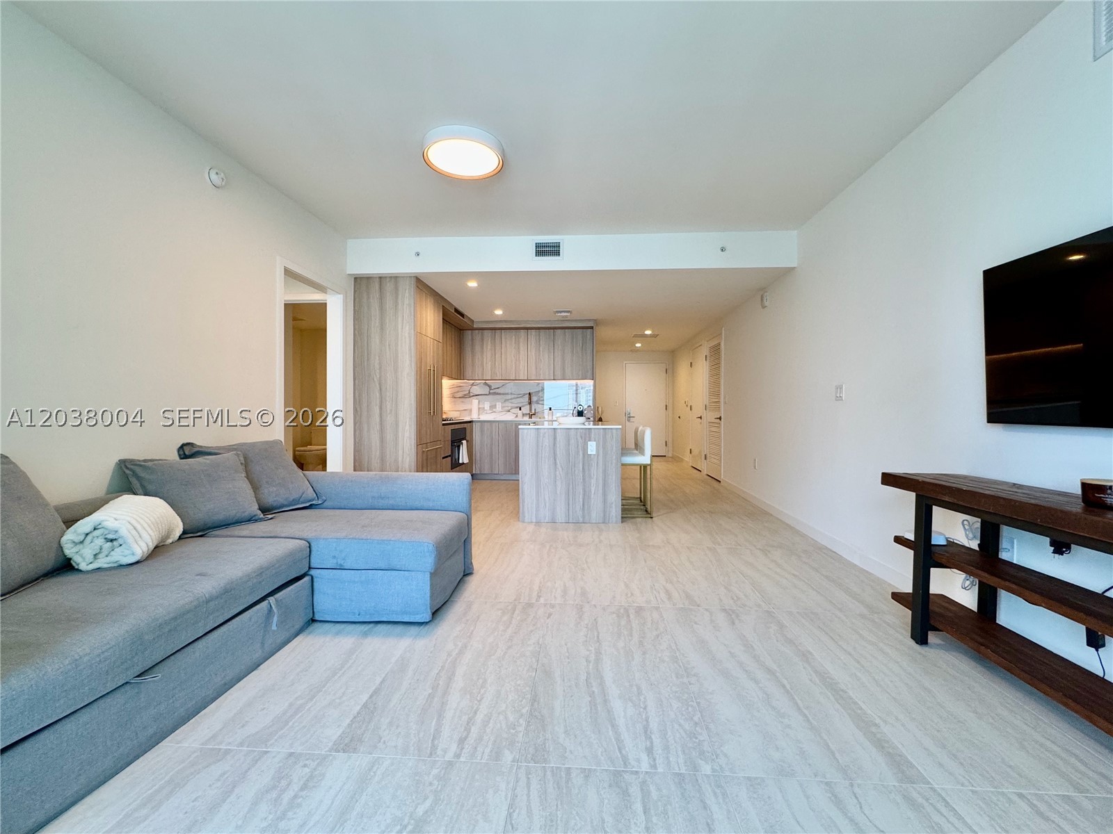 77 SE 5th St #4002 Miami, FL 33131