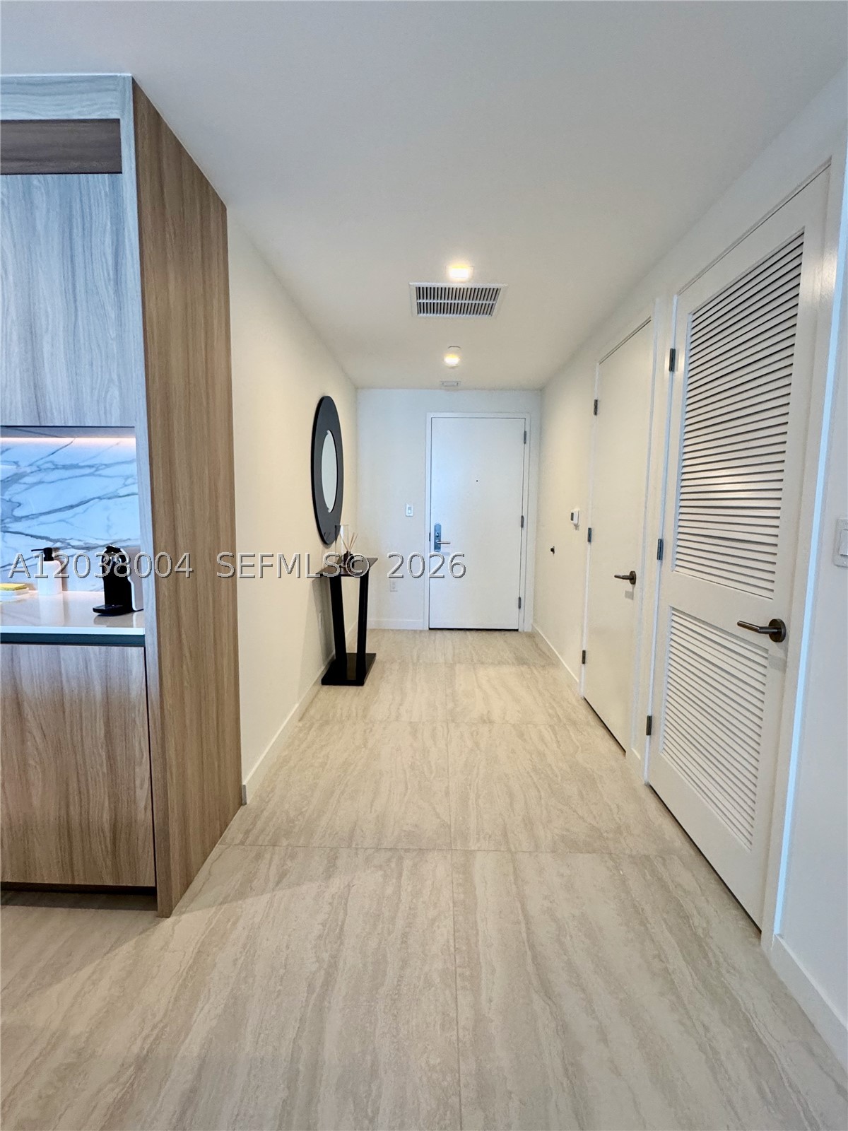 77 SE 5th St #4002 Miami, FL 33131