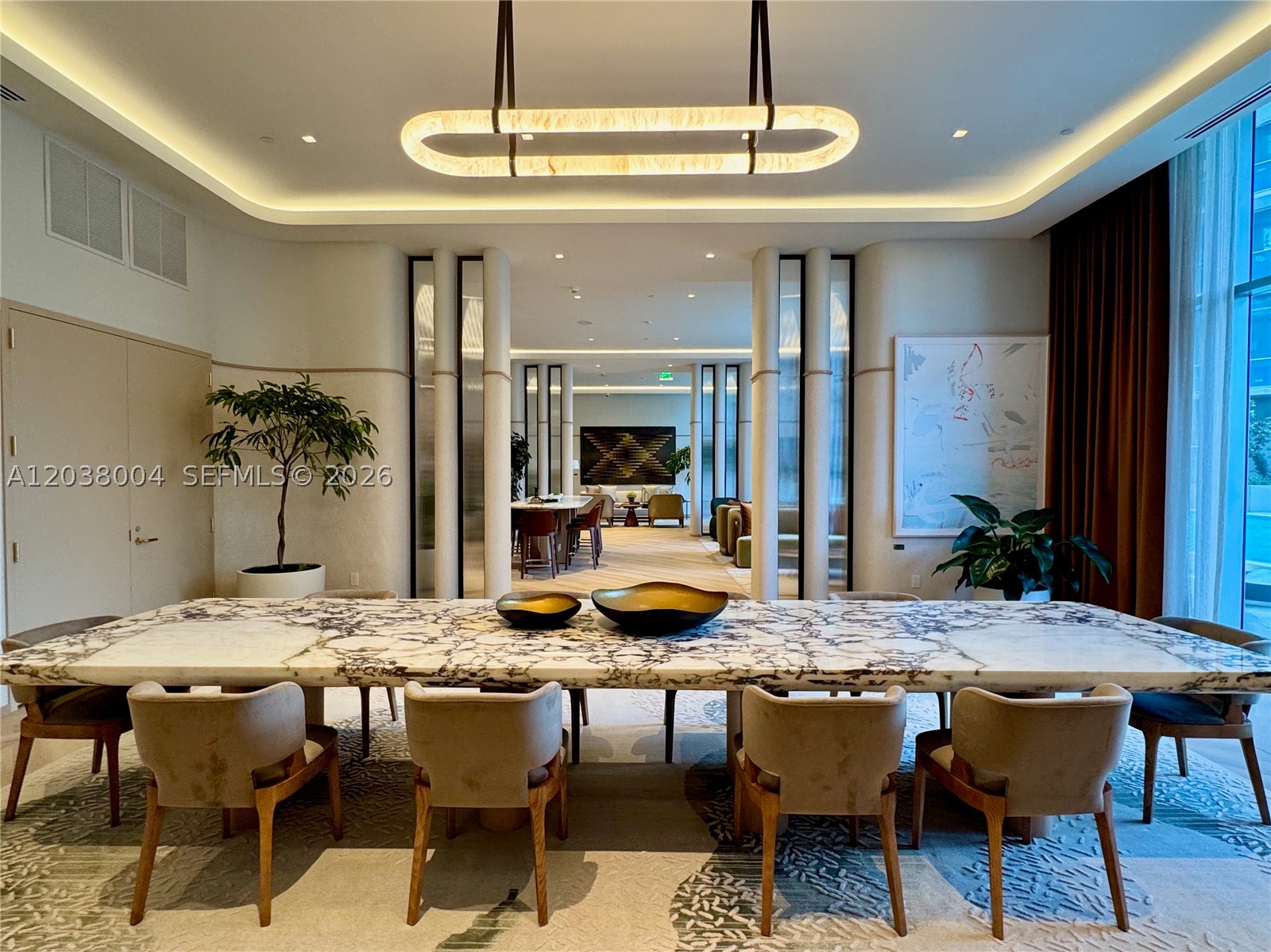 77 SE 5th St #4002 Miami, FL 33131