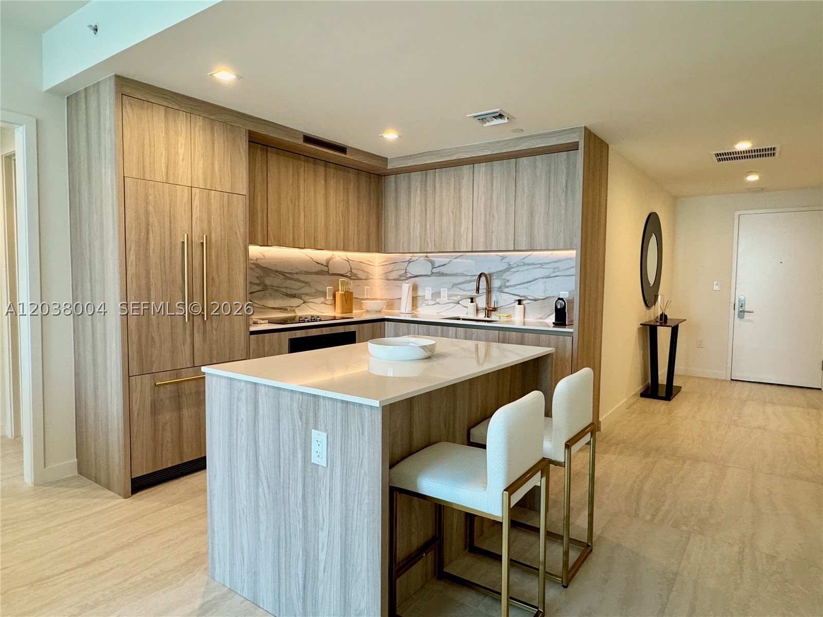 77 SE 5th St #4002 Miami, FL 33131