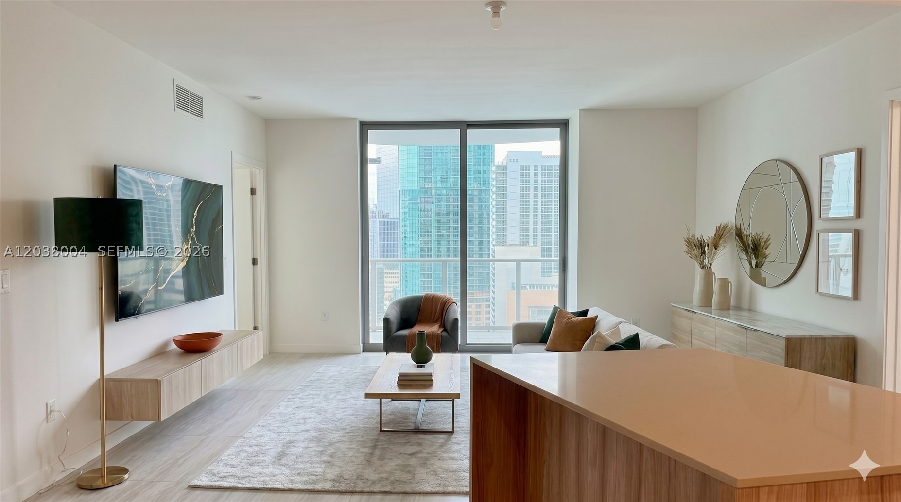 77 SE 5th St #4002 Miami, FL 33131