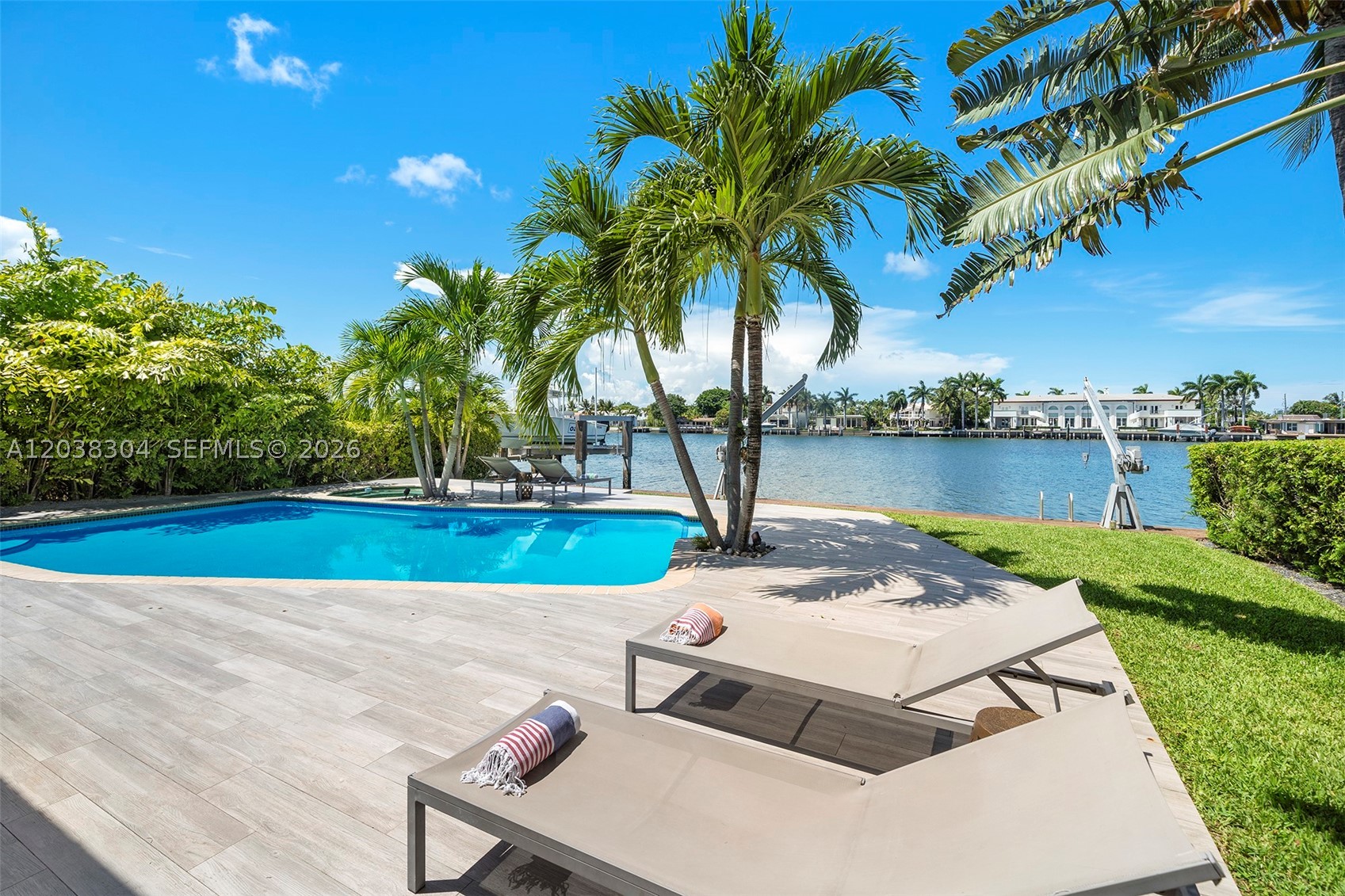 365 N Shore Dr Miami Beach, FL 33141