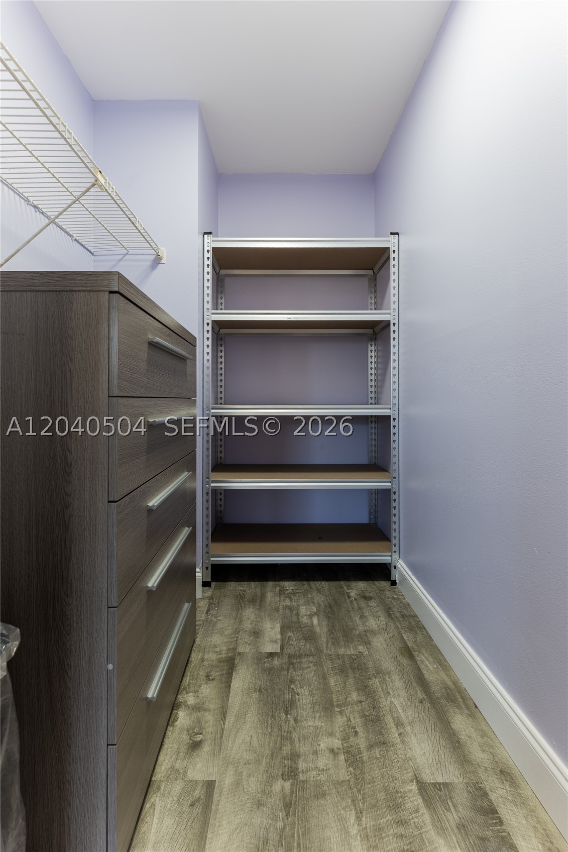 image Winston Towers 70033