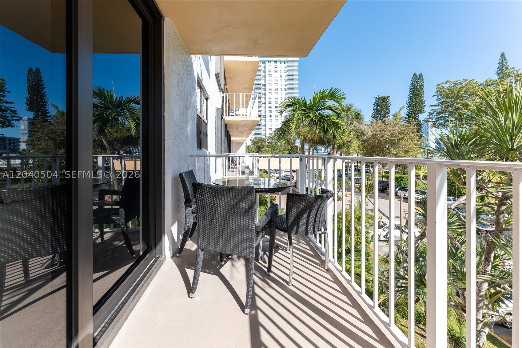 image Winston Towers 70039