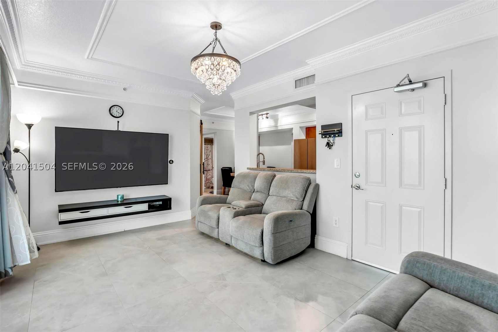 1723 SW 2nd Ave #607 Miami, FL 33129