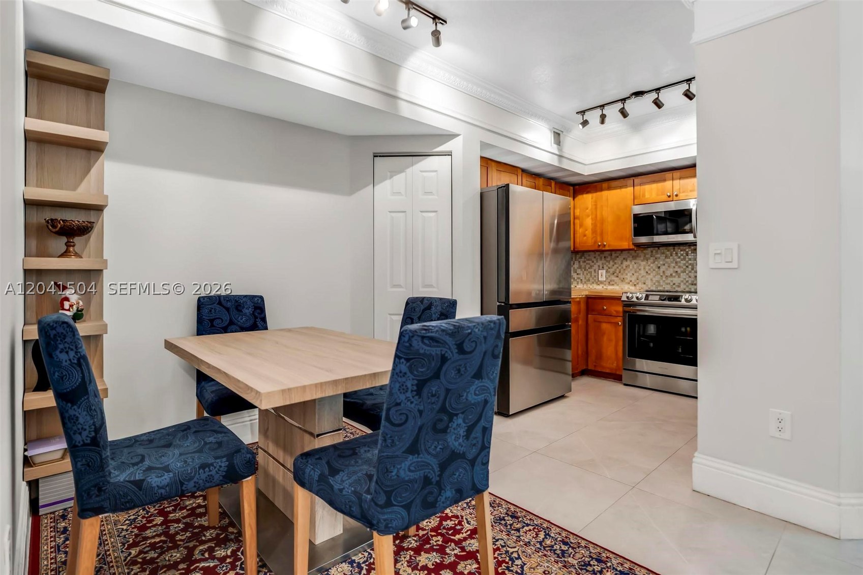 1723 SW 2nd Ave #607 Miami, FL 33129