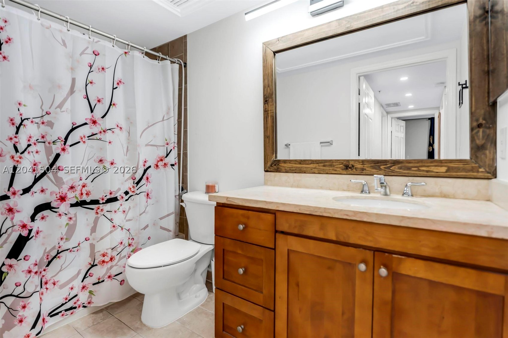 1723 SW 2nd Ave #607 Miami, FL 33129