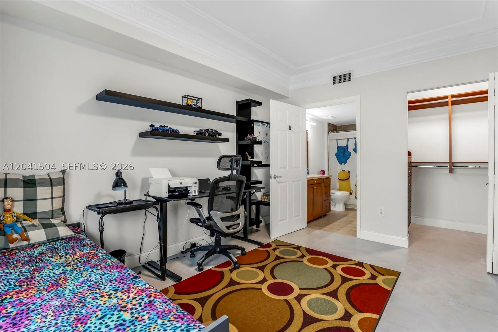 1723 SW 2nd Ave #607 Miami, FL 33129