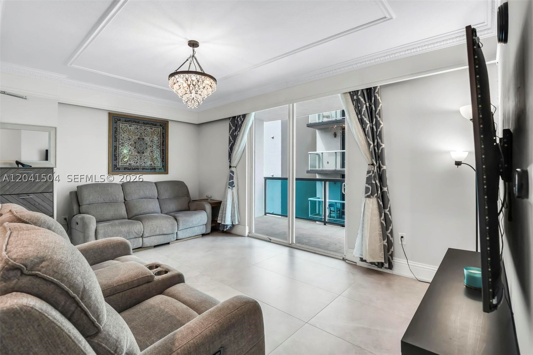 1723 SW 2nd Ave #607 Miami, FL 33129
