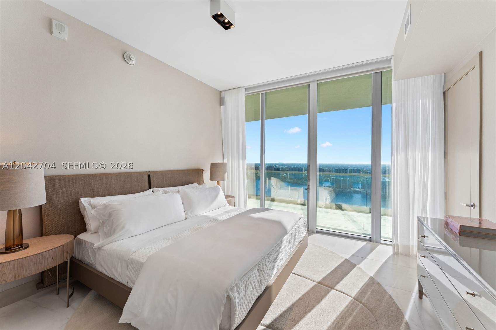 image Turnberry Ocean Club39