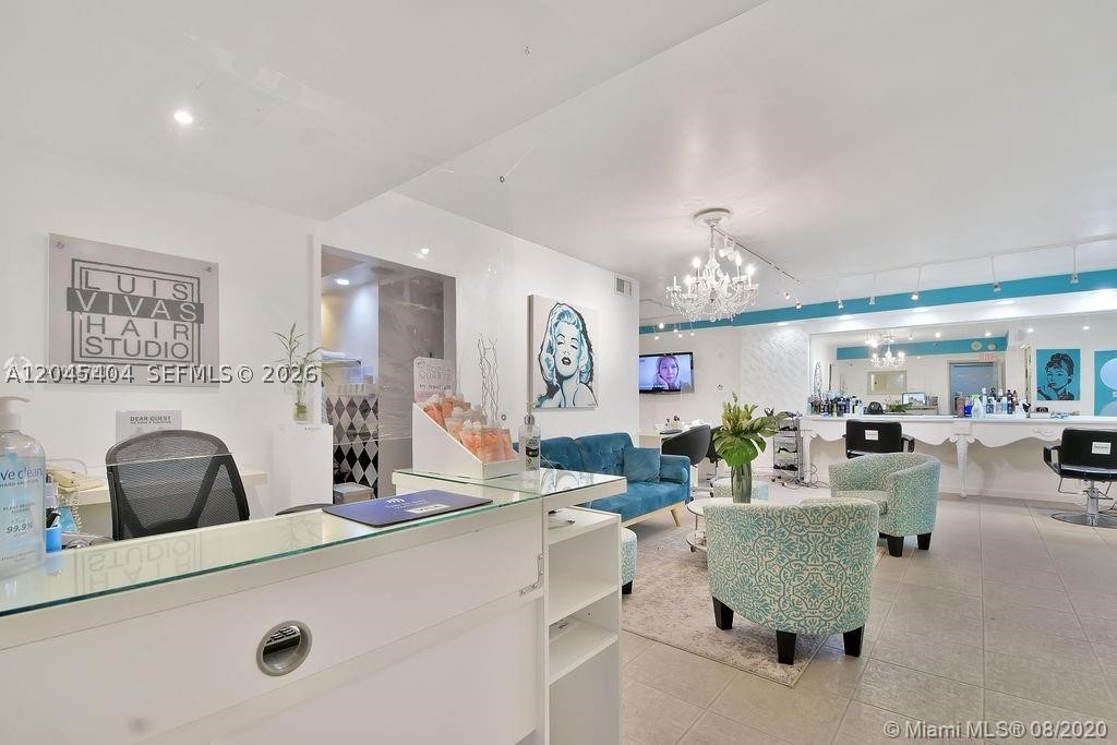5225 Collins Ave #1117 Miami Beach, FL 33140