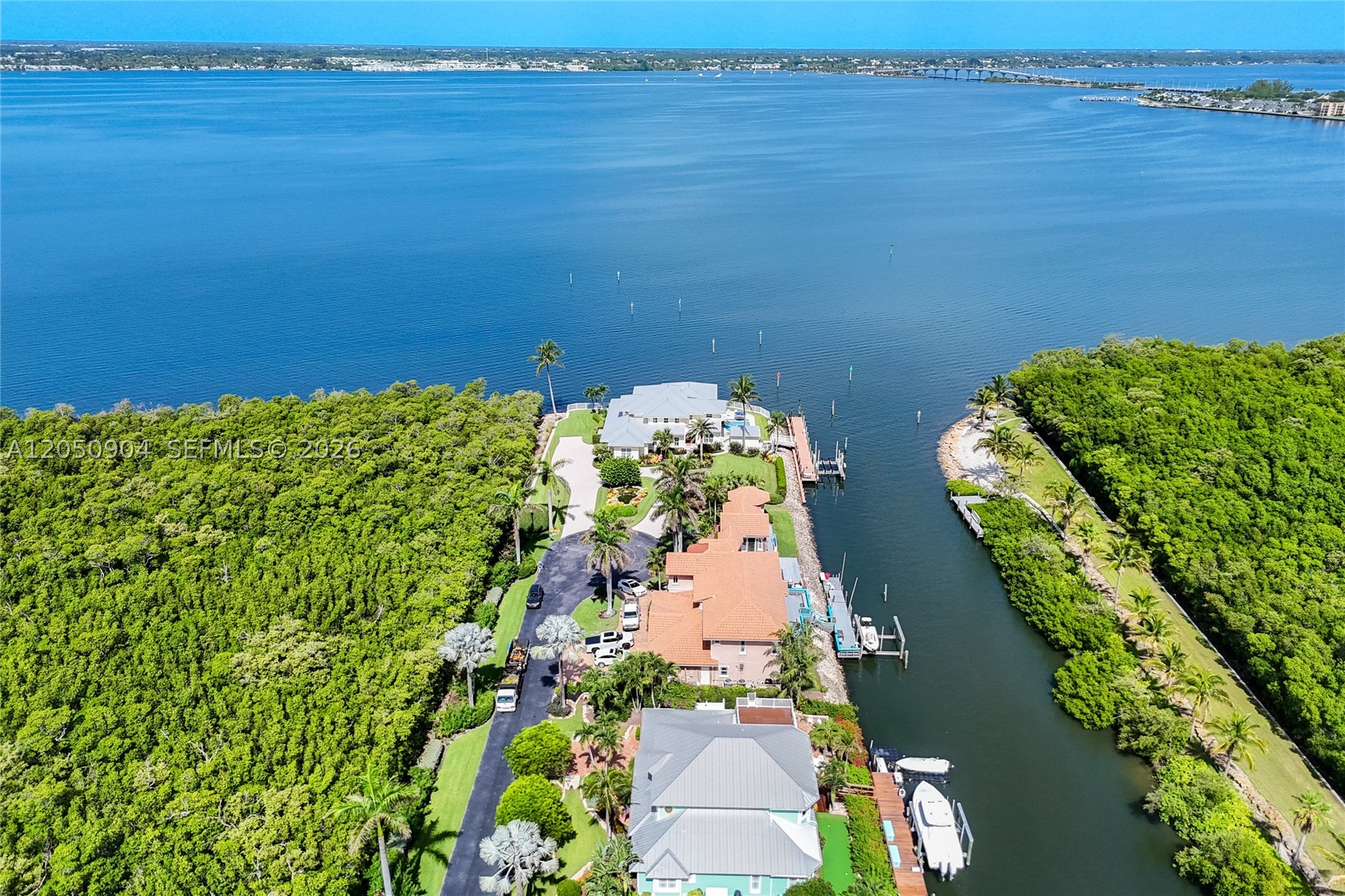 4105 NE Rigels Cv Way Jensen Beach, FL 34957
