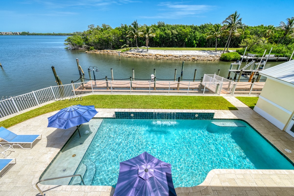 4105 NE Rigels Cv Way Jensen Beach, FL 34957