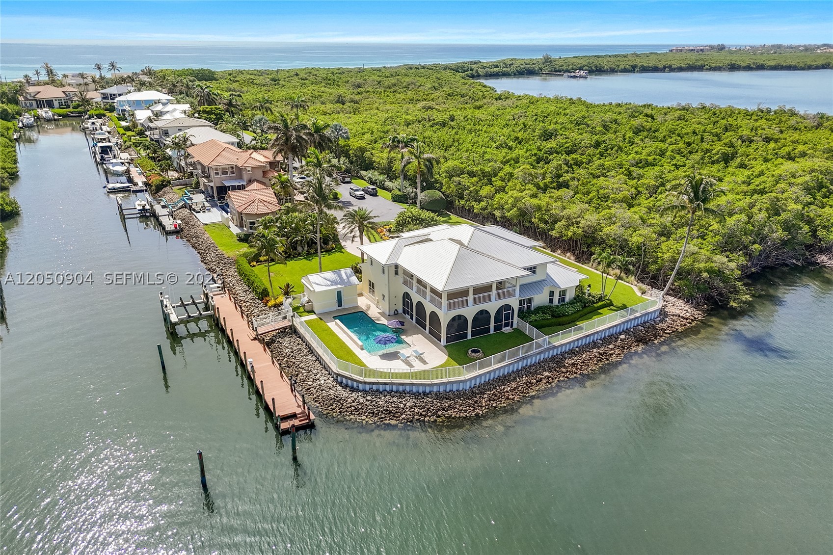 4105 NE Rigels Cv Way Jensen Beach, FL 34957