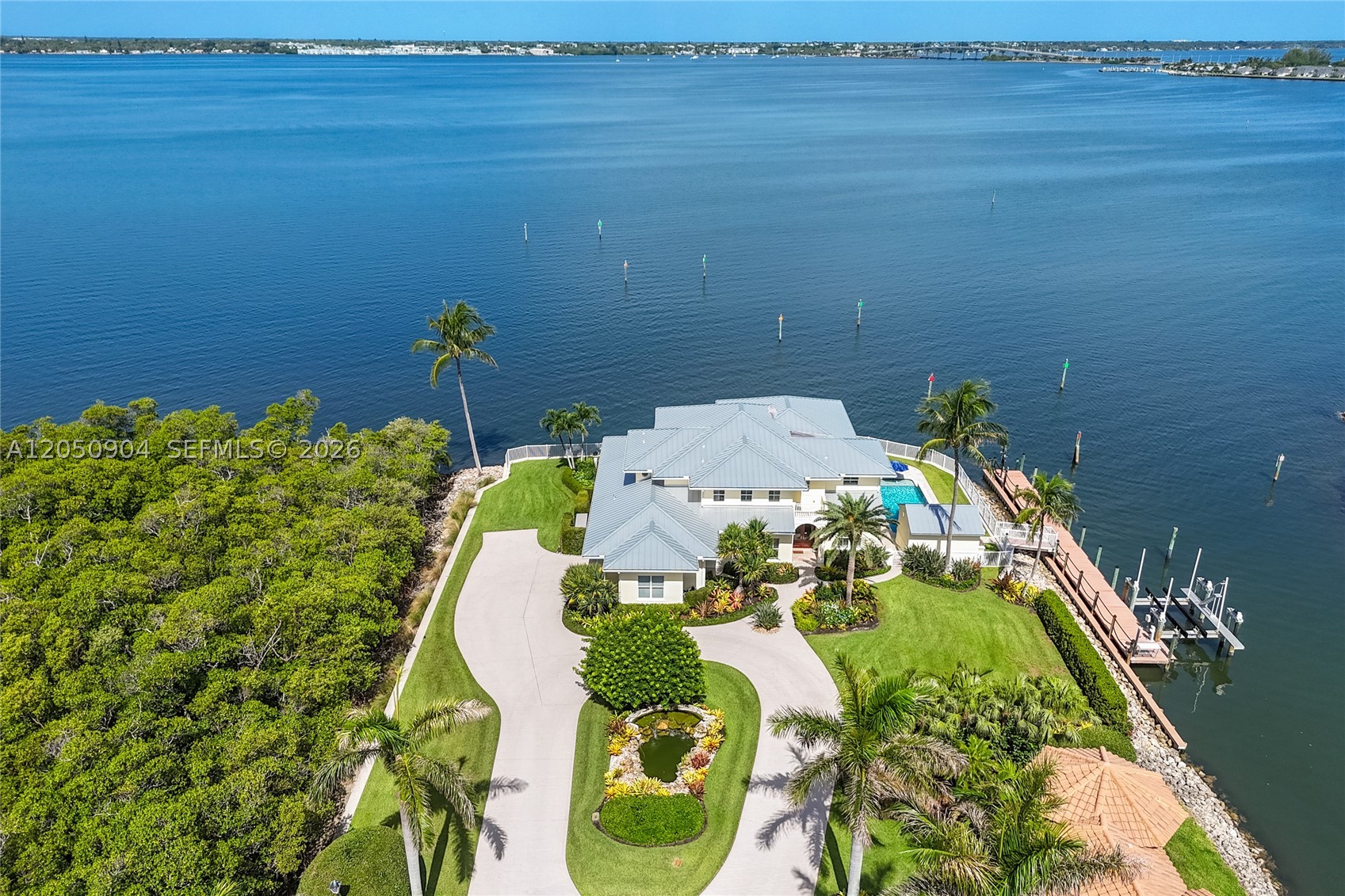 4105 NE Rigels Cv Way Jensen Beach, FL 34957