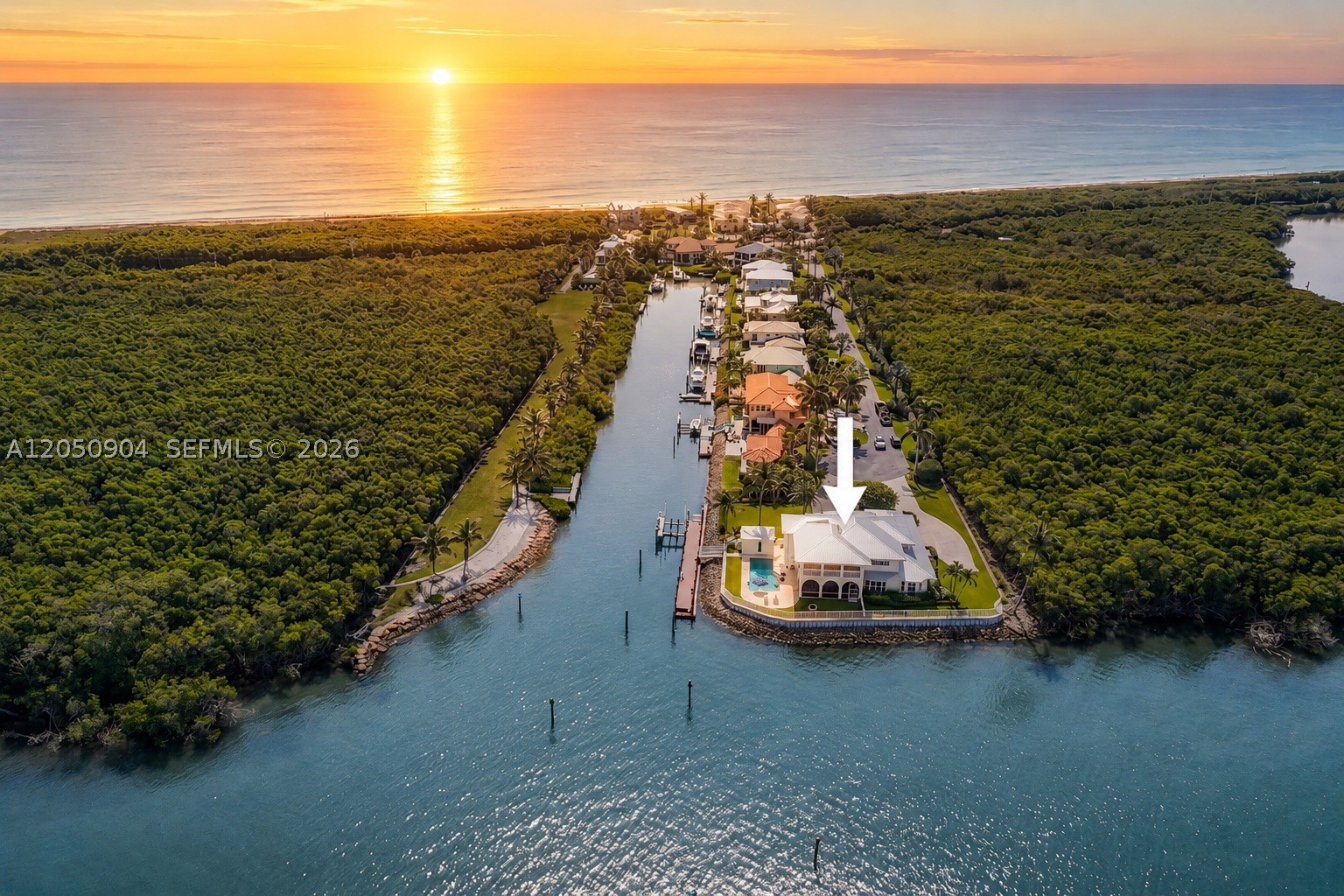 4105 NE Rigels Cv Way Hutchinson Island, FL 34957