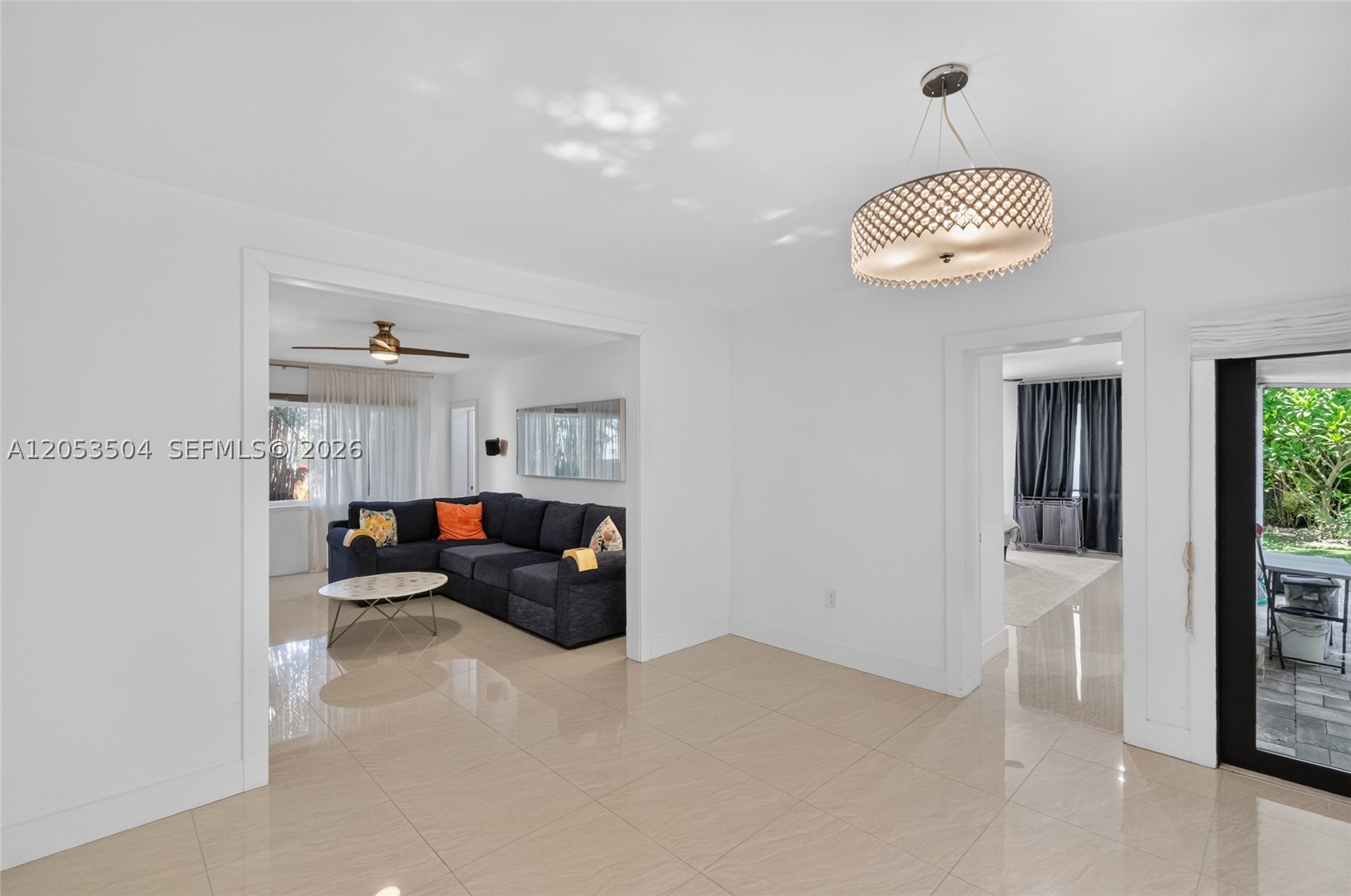 2543 SW 15th St Miami, FL 33145