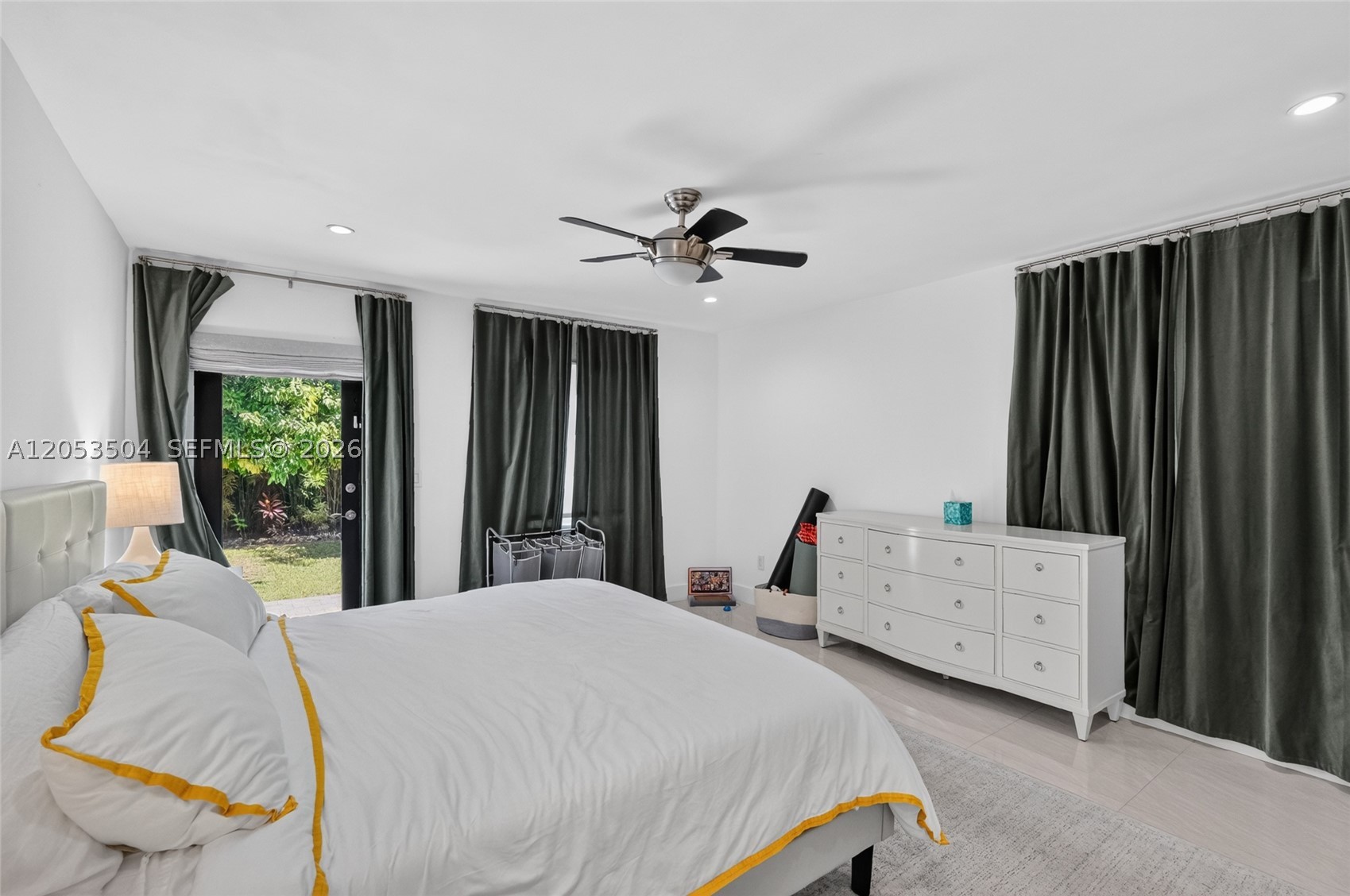 2543 SW 15th St Miami, FL 33145