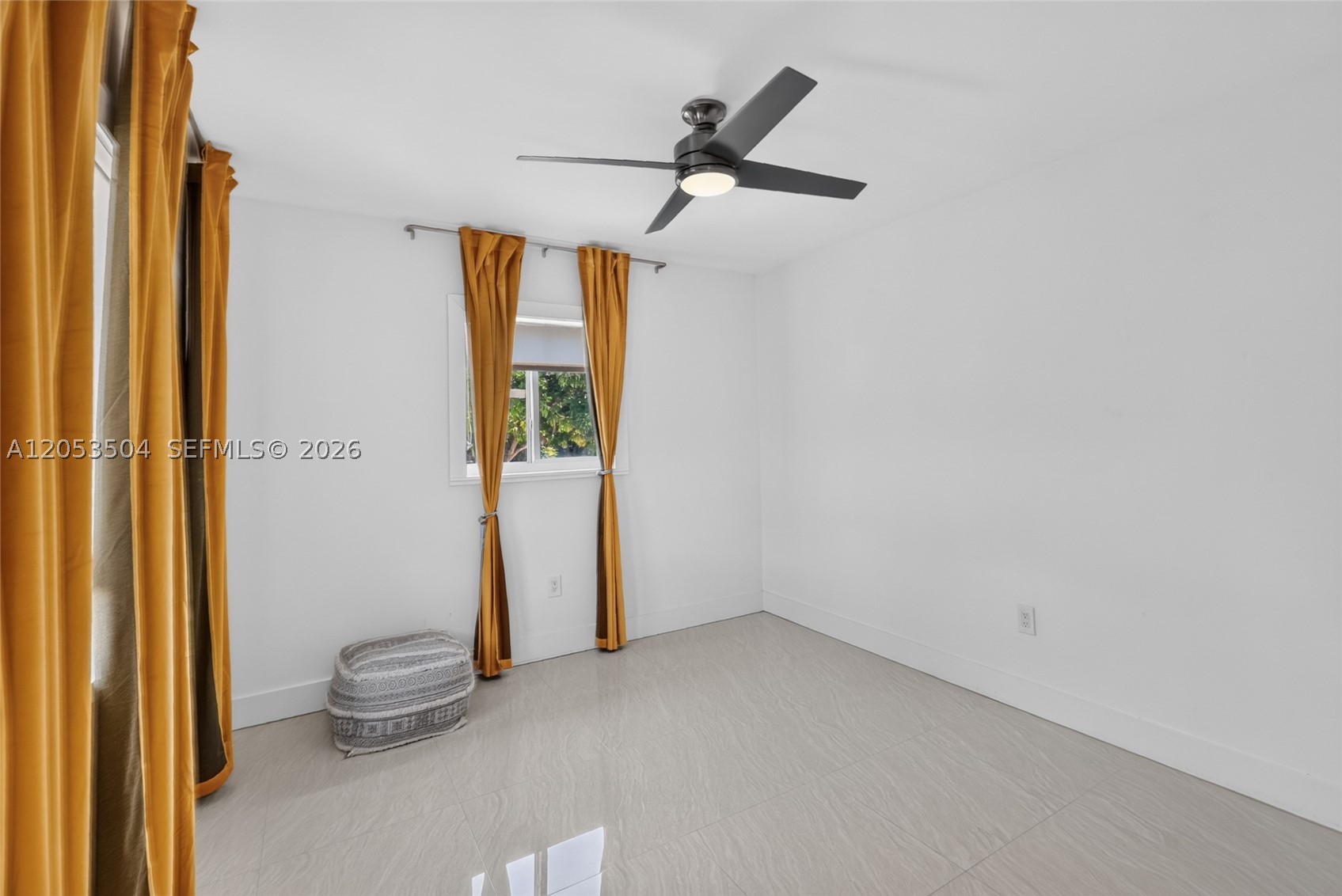 2543 SW 15th St Miami, FL 33145