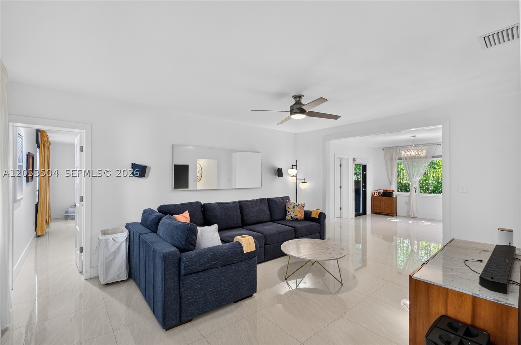 2543 SW 15th St Miami, FL 33145