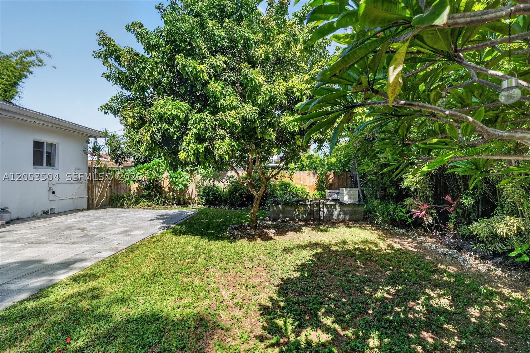 2543 SW 15th St Miami, FL 33145