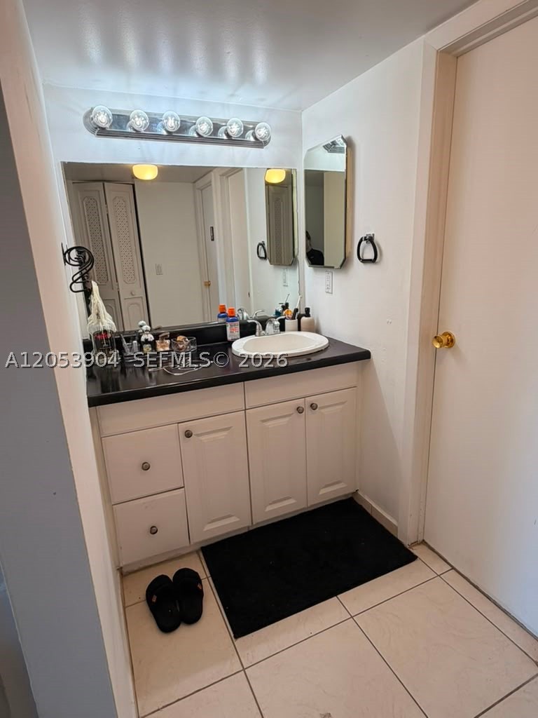 3475 N Country Clb Dr #603 Aventura, FL 33180