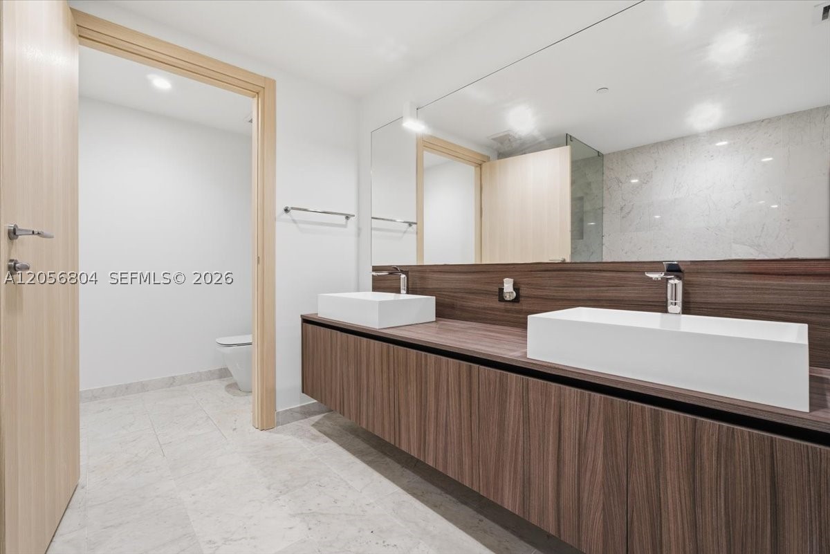 image Brickell Flatiron54