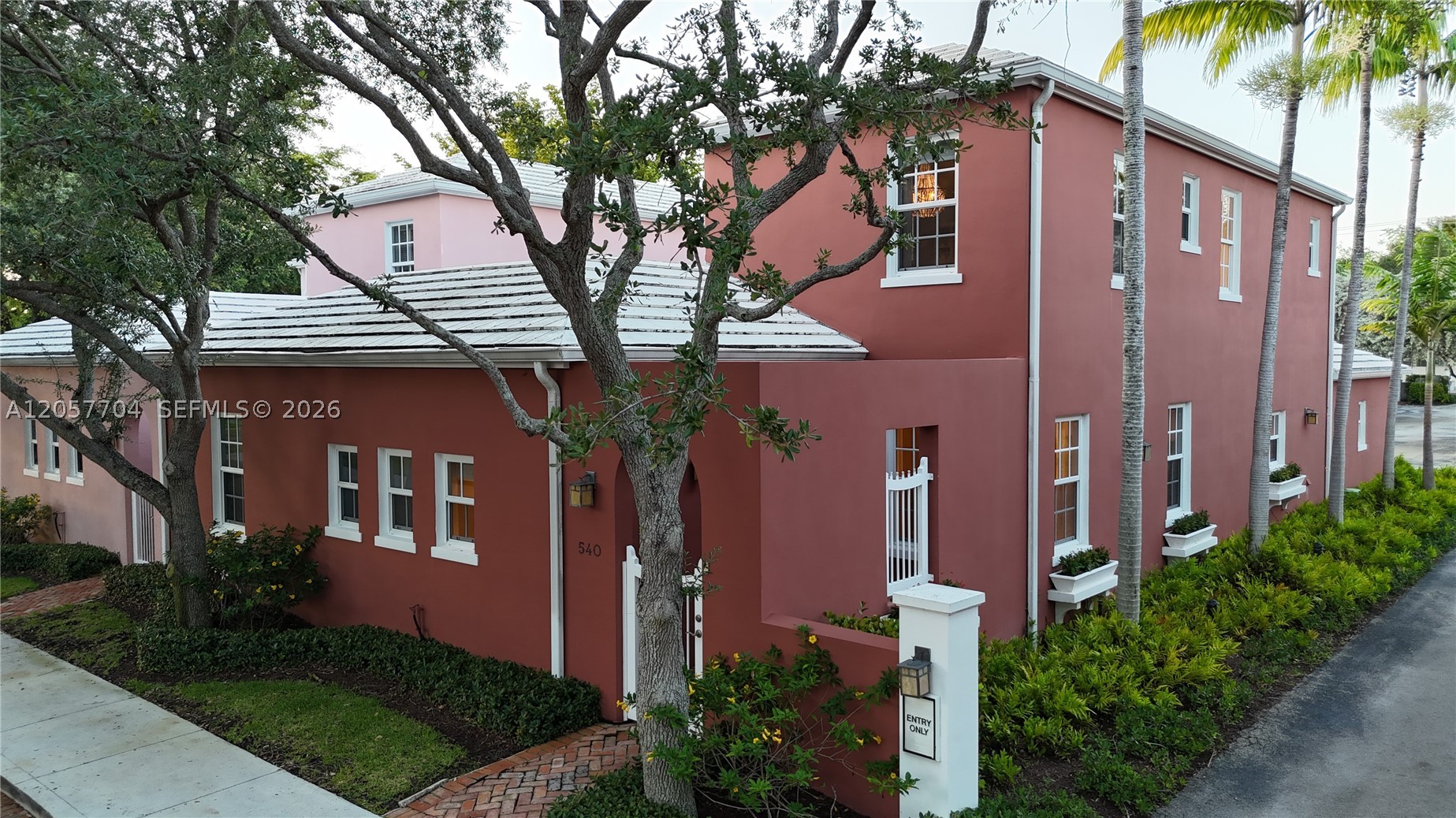 540 Loretto Ave #19 Coral Gables, FL 33146