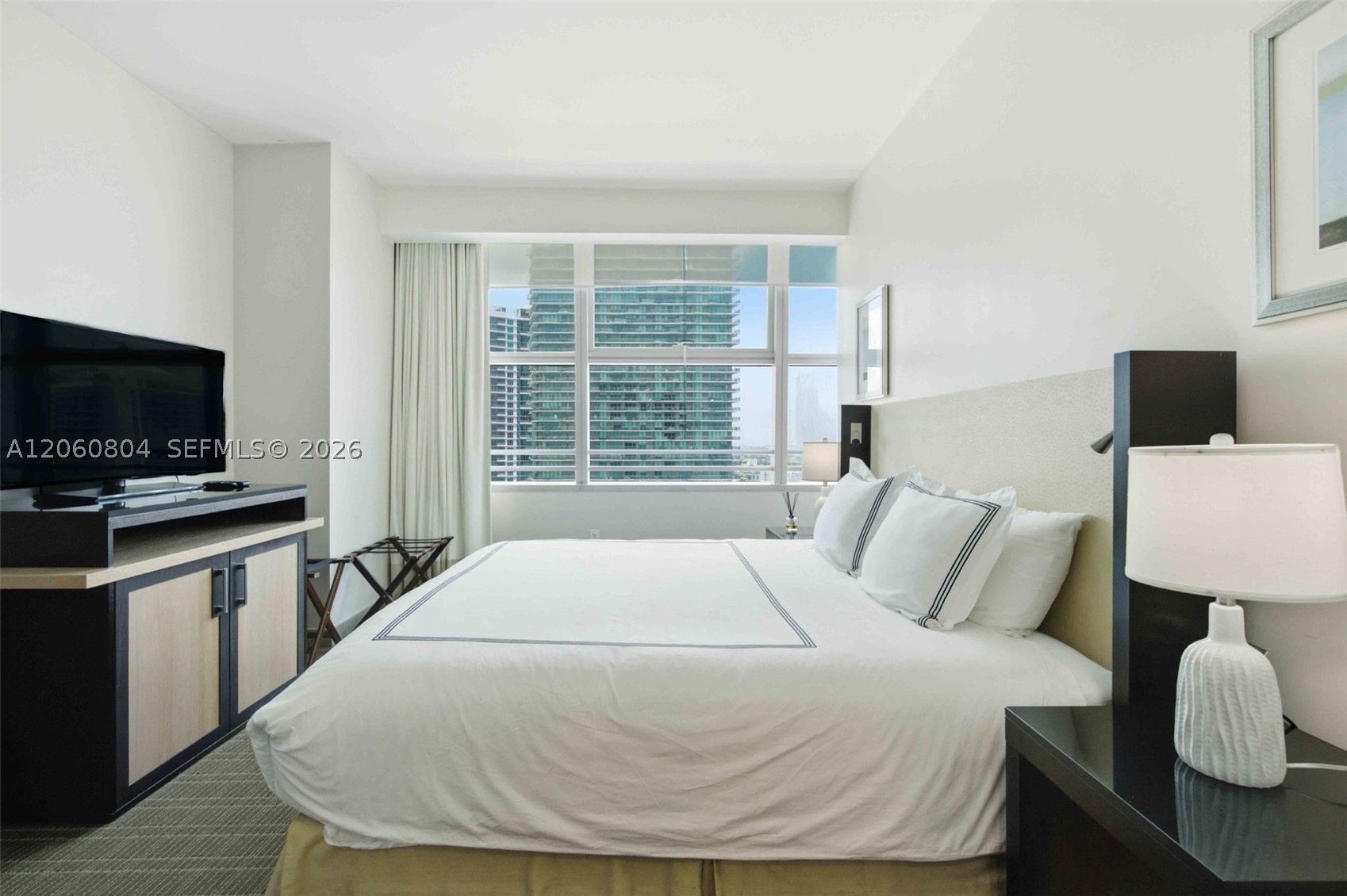 image Brickell Arch11