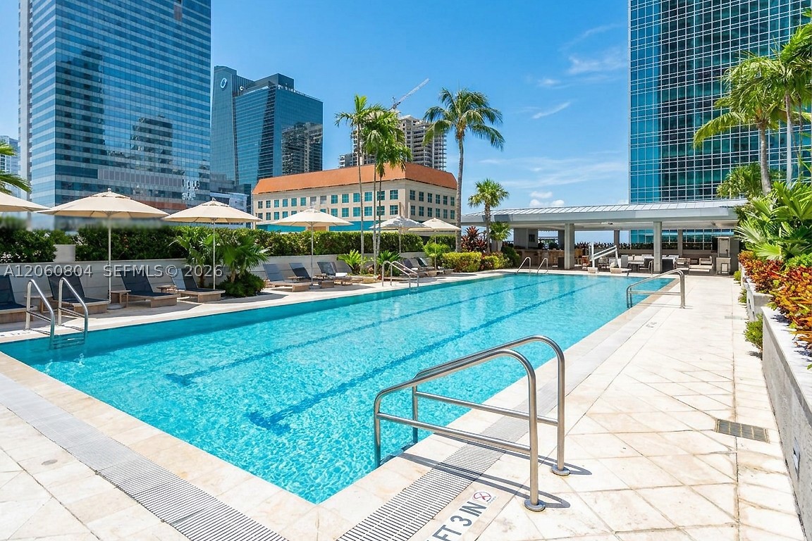 image Brickell Arch16