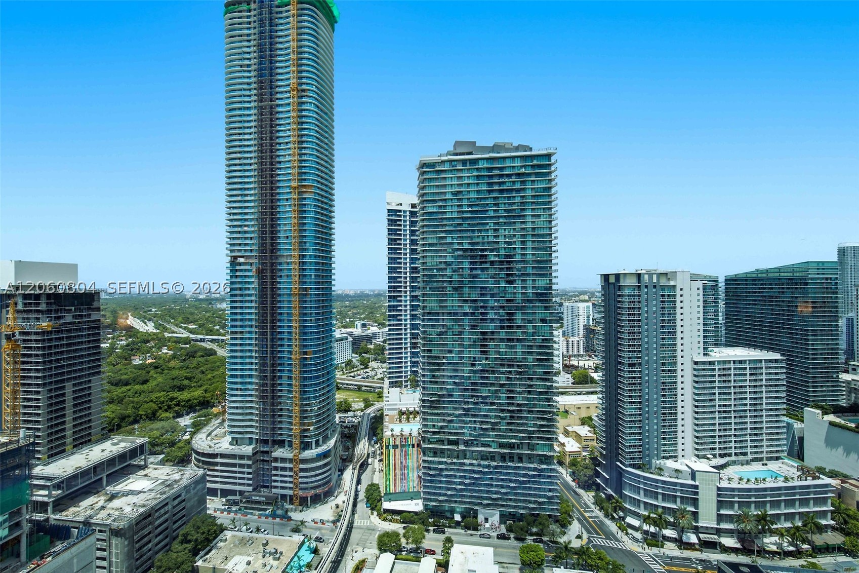 image Brickell Arch5