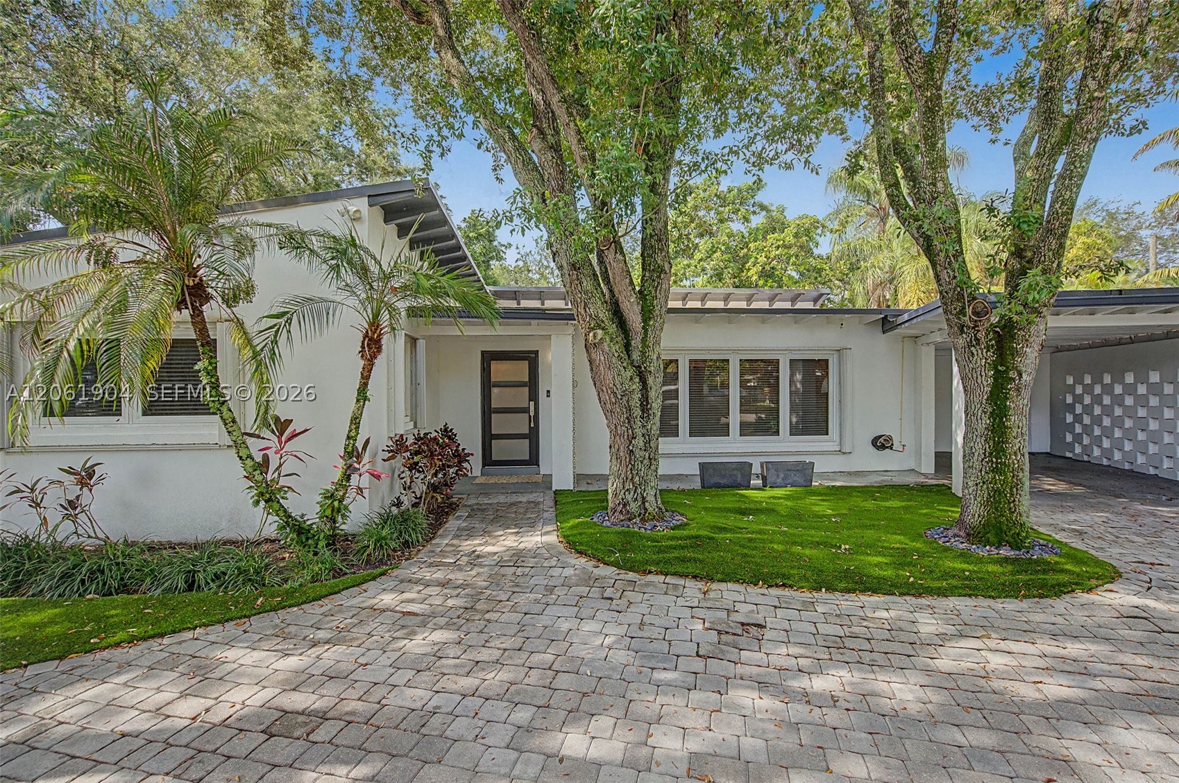 5930 SW 48th St Miami, FL 33155