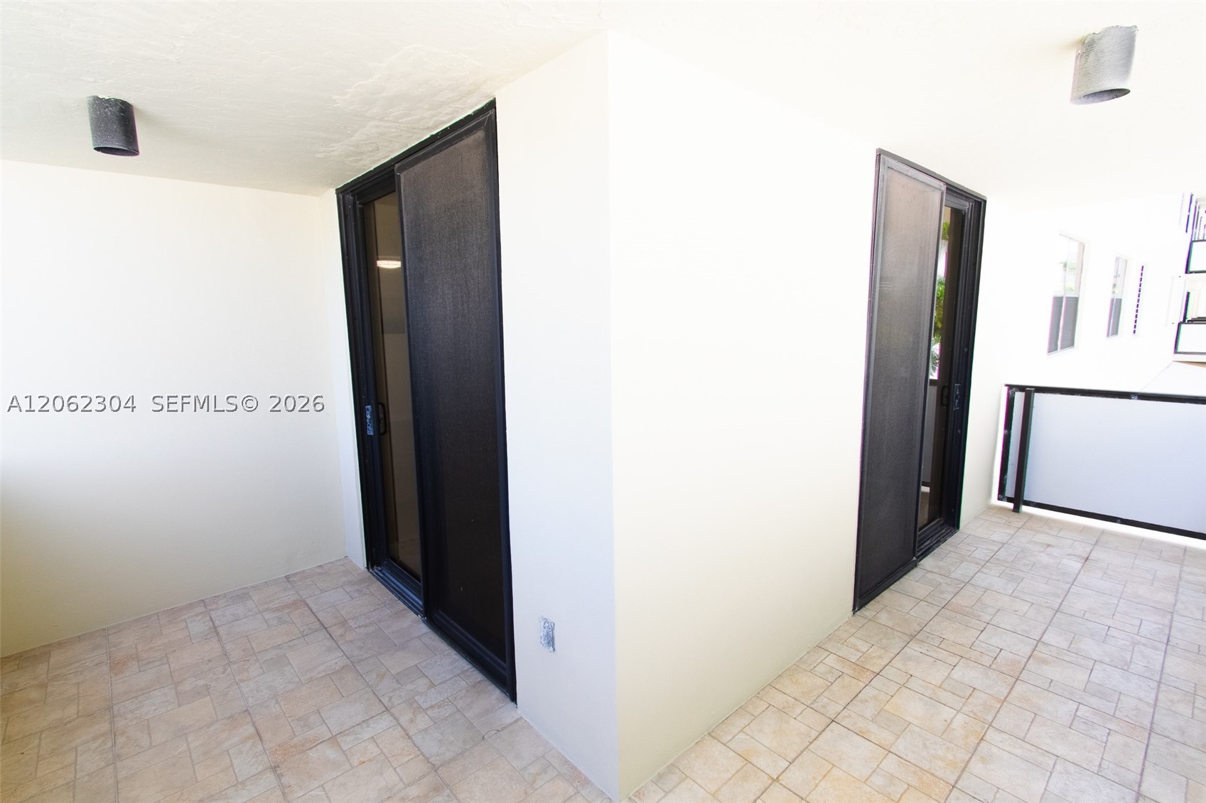 1623 Collins Ave #215 Miami Beach, FL 33139