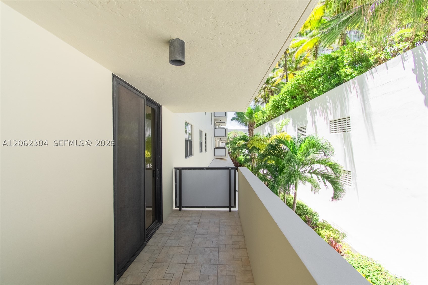 1623 Collins Ave #215 Miami Beach, FL 33139