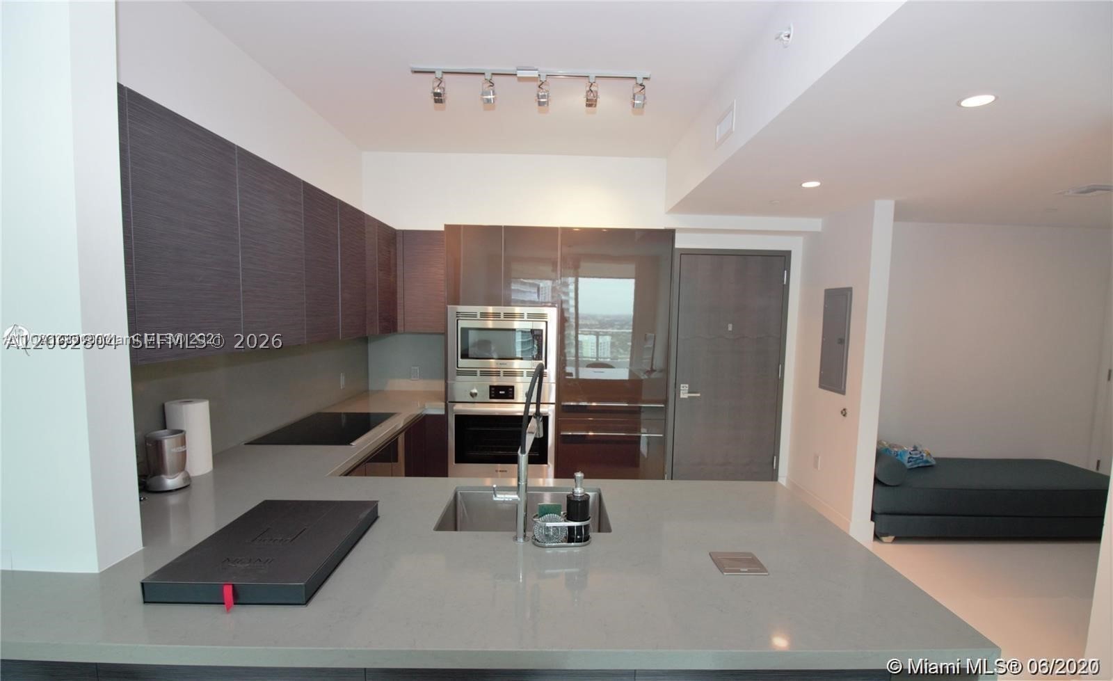 image The Bond on Brickell11
