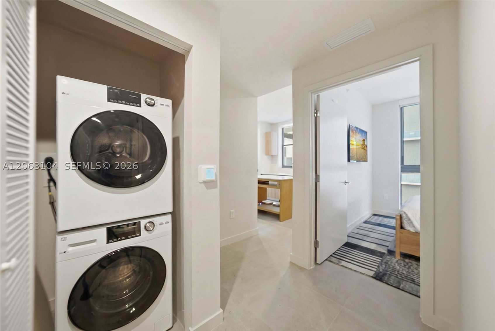 11 NE 6th St #709 Miami, FL 33132