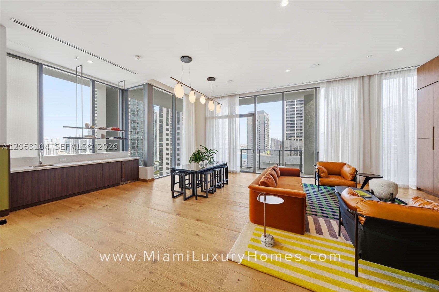 11 NE 6th St #709 Miami, FL 33132