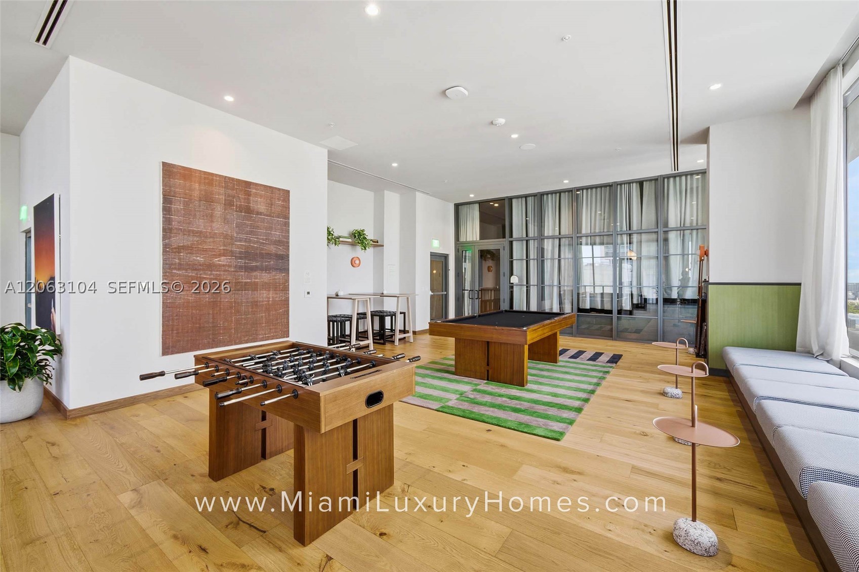 11 NE 6th St #709 Miami, FL 33132