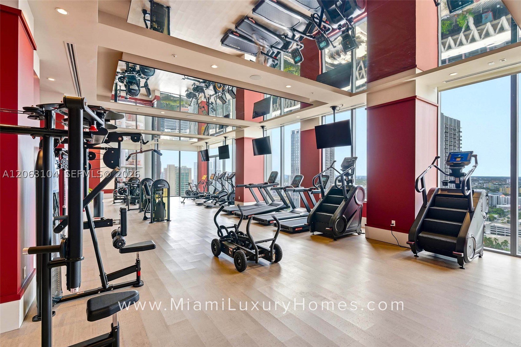11 NE 6th St #709 Miami, FL 33132