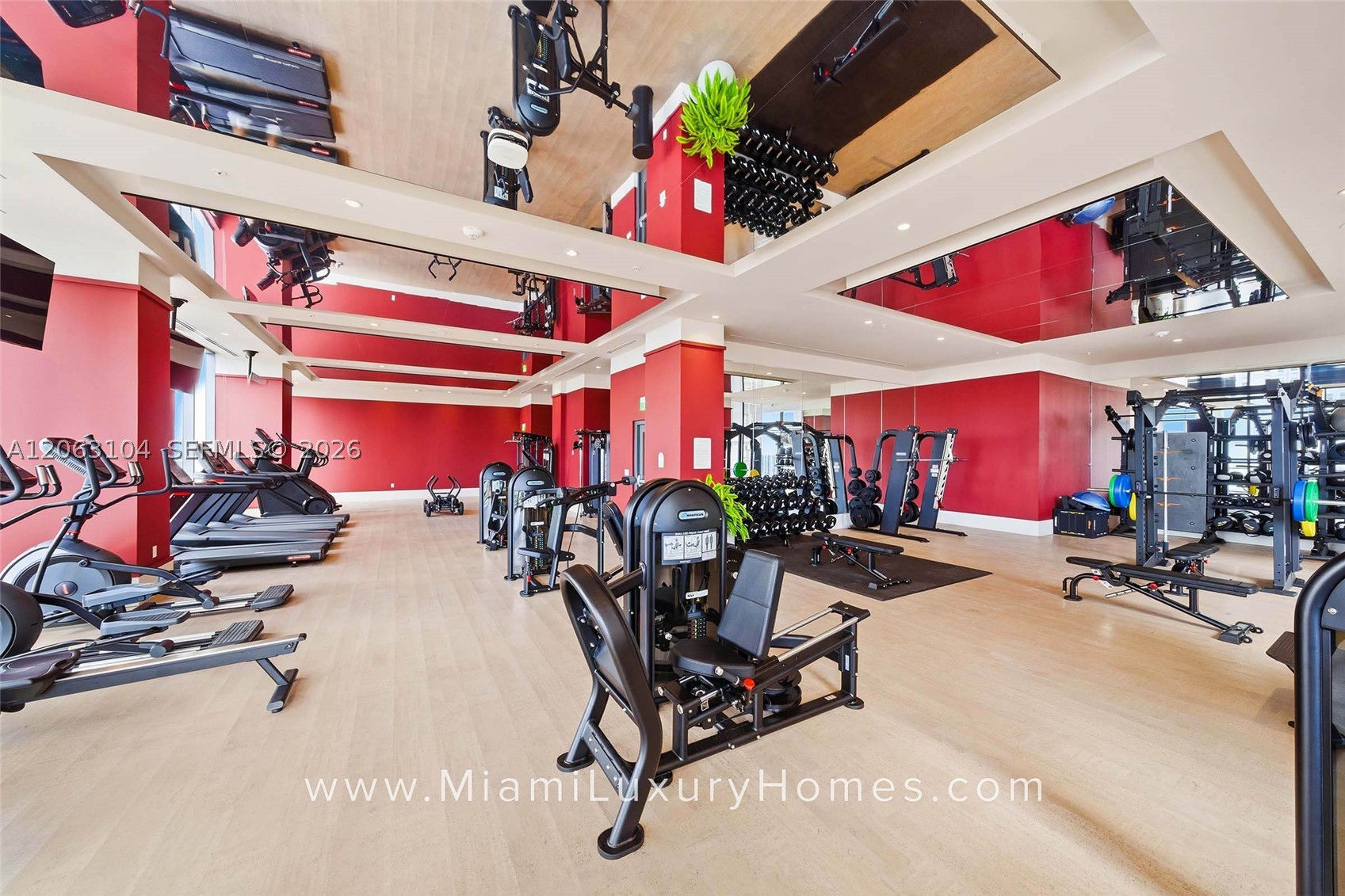 11 NE 6th St #709 Miami, FL 33132